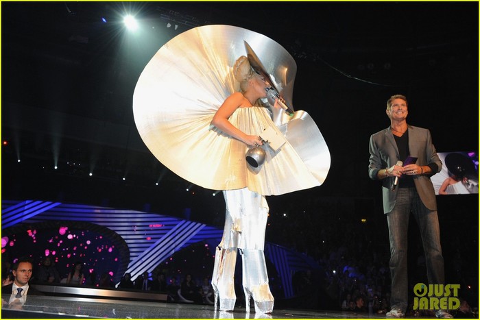 Lady Gaga thắng lớn tại MTV EMA 2011